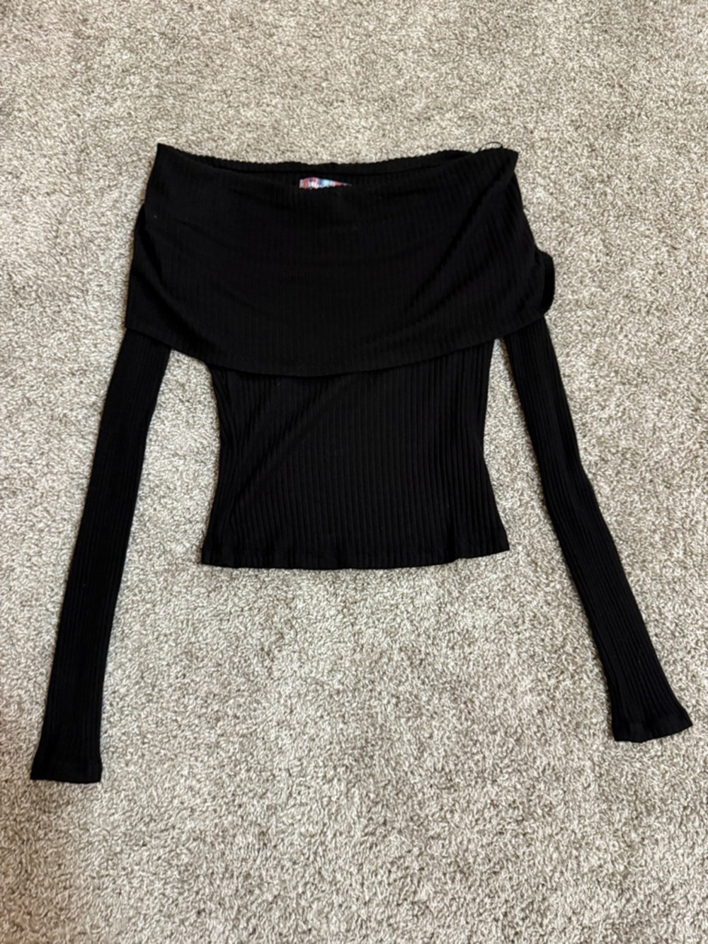 Urban Outfitters Off-Shoulder Ribbed Long-Sleeve Top - Black